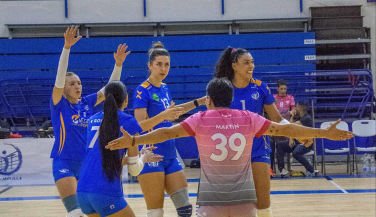 Primera victoria histórica del CV Melilla en la Liga Iberdrola