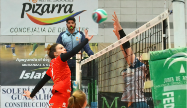 Las guerreras del Voleibol Pizarra vencen y convencen en Alicante 