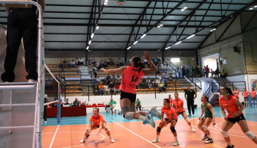 El Extremadura Arroyo desaprovecha un 2-0 y pierde 2-3 ante el Torrelavega de Alonso    