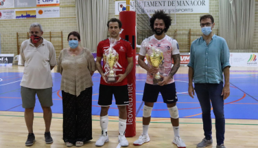Urbia Vóley Palma se hace con el Trofeu Ciutat de Manacor