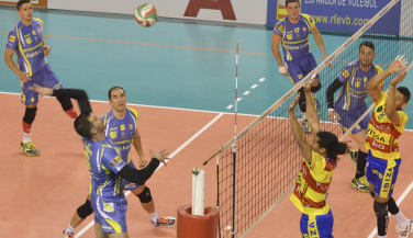 Vecindario ACE Gran Canaria remonta dos sets a Ushuaïa Ibiza Vóley para acceder a semifinales 