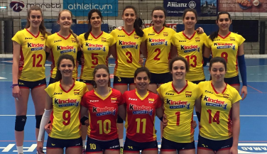 La selección junior femenina cae ante Turquía en su debut en el Preeuropeo. 