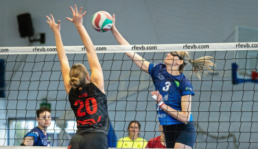 Las azules ceden en un duelo vibrante que se decidió en un ajustado quinto set