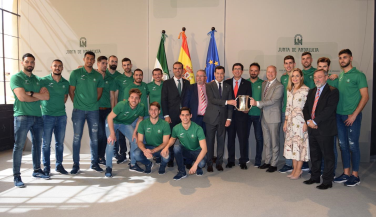 Unicaja Almería presenta la Copa del Rey a la Junta de Andalucia