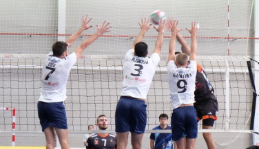 Arenal Emeve remonta para llevarse la victoria de Castellón