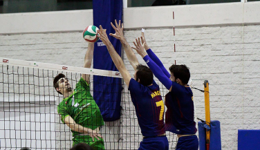 Unicaja Almería vence a FC Barcelona y sigue a la caza del líder